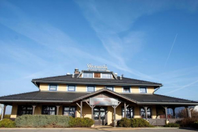 Гостиница Weranda Restaurant & Rooms  Тыхы